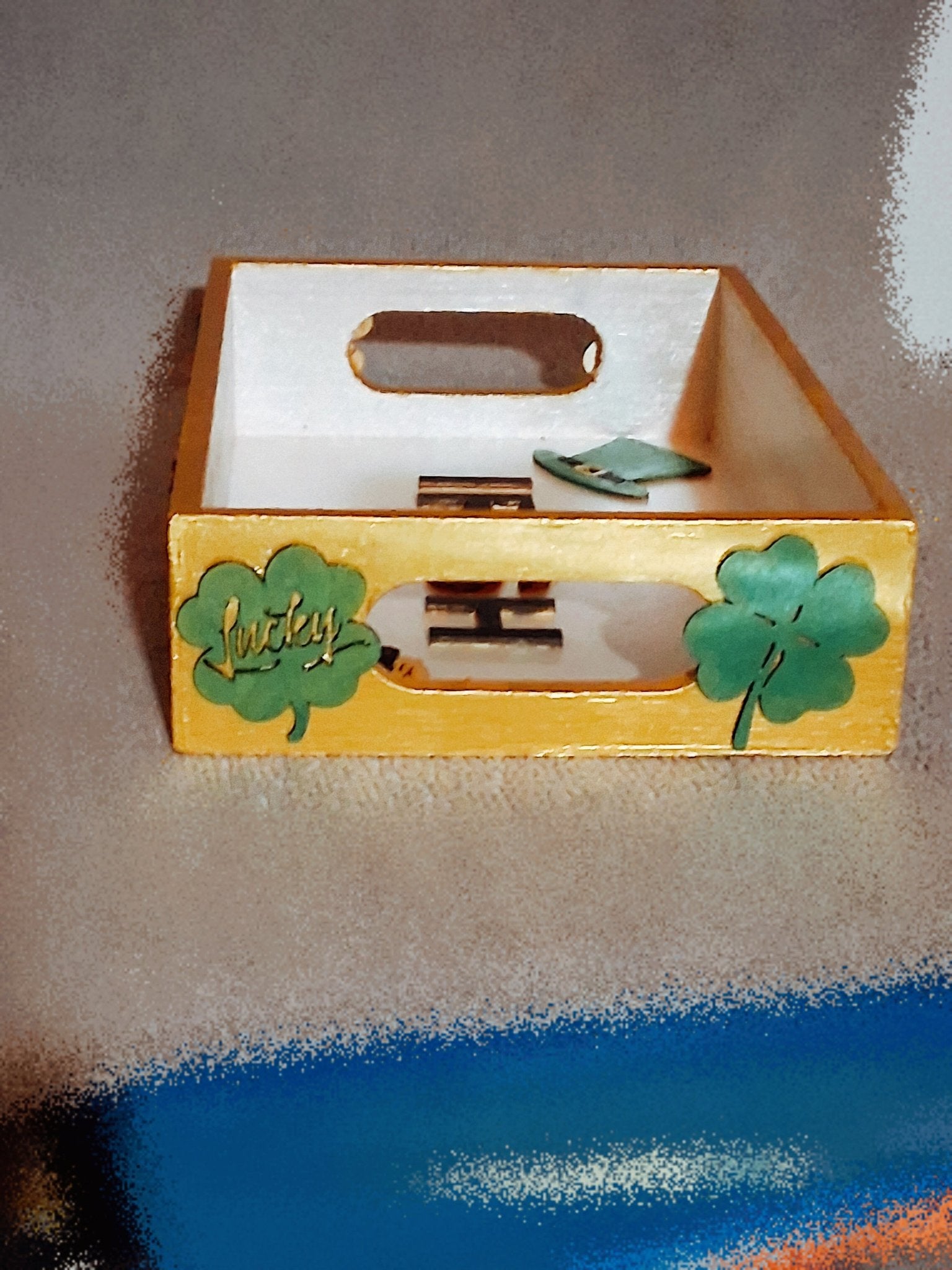 Irish clover tray small - Zo - Cals signs&nacks